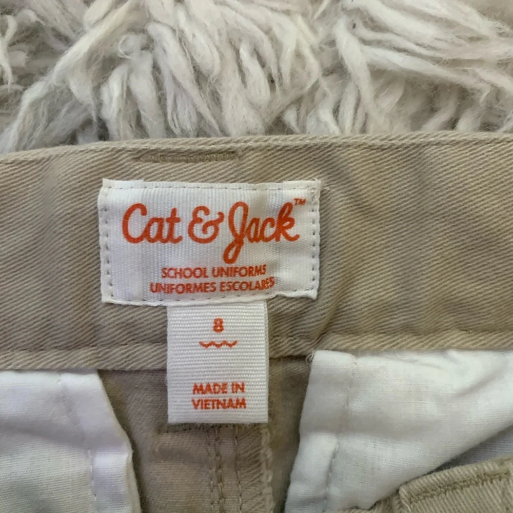 Cat & Jack girls khaki shorts adjustable waist. Size 8